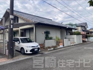 小松台東3丁目　西側