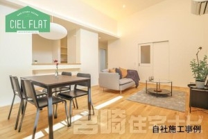 ご家族の集まるLDKは明るく広々した空間に。キッチンは対面式を採用。ご家族の様子を見ながらお料理ができます。