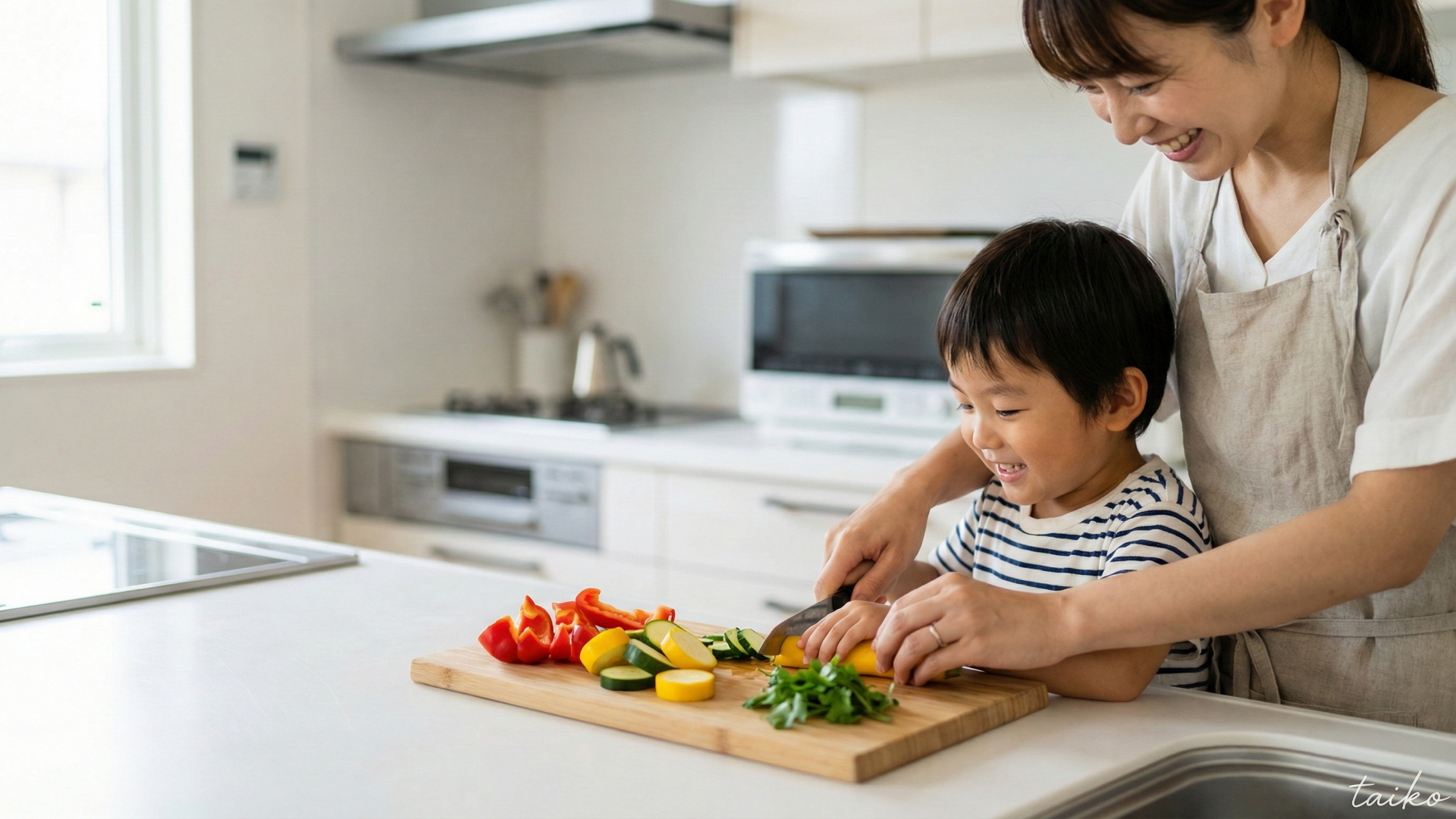 【標準装備がハイグレード】暮らしの質を高める先進設備。家計に優しい「オール電化」に加え、家事の時短を叶える「深型食洗機」や、衛生的な「タッチレス水栓」を標準装備。さらに、断熱性能に優れた「樹脂窓（Low-E複層ガラス）」や、地震の揺れを抑える「制震ダンパー」も採用し、快適と安心を高いレベルで両立しています。