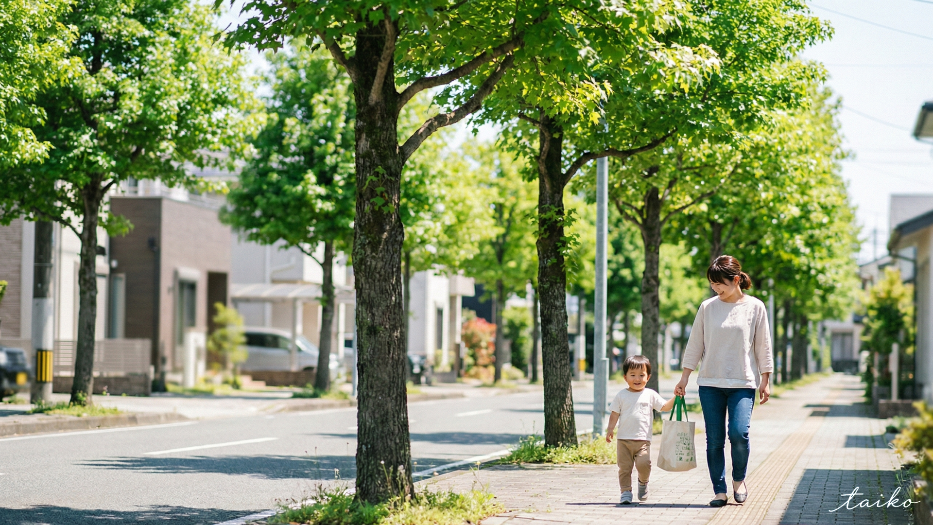 穏やかな住宅街と、市街地の利便性がクロスする街。 宮崎市内でも屈指の生活利便性を誇る「大塚町」。スーパーやドラッグストア、銀行などの施設が身近に揃いながら、一歩入れば落ち着いた住宅街が広がります。子育て世帯からシニア世代まで、幅広い層に支持され続ける「暮らしやすさ」がここにあります。