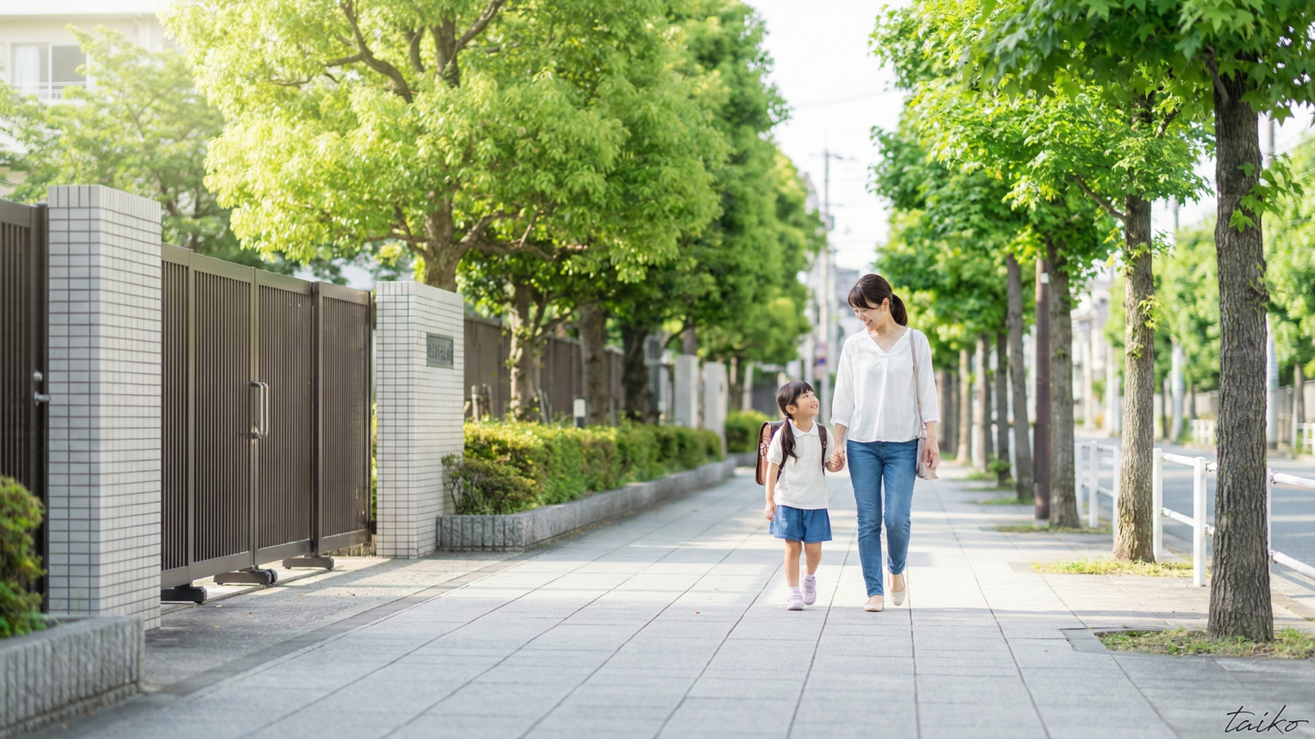 小松台小学校まで徒歩9分。子育て世代に嬉しい、閑静で暮らしやすい住環境。