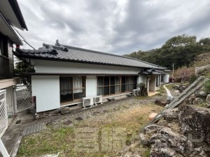 日知屋深溝高台　住宅三棟