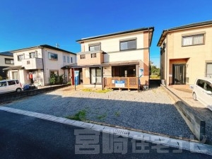 財光寺　売戸建て　普通車並列３台駐車可能